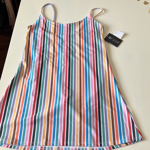 NWT Onzie Active Dress Multi Color Stripes Built in Shorts Size S/M - Picture 4 of 12